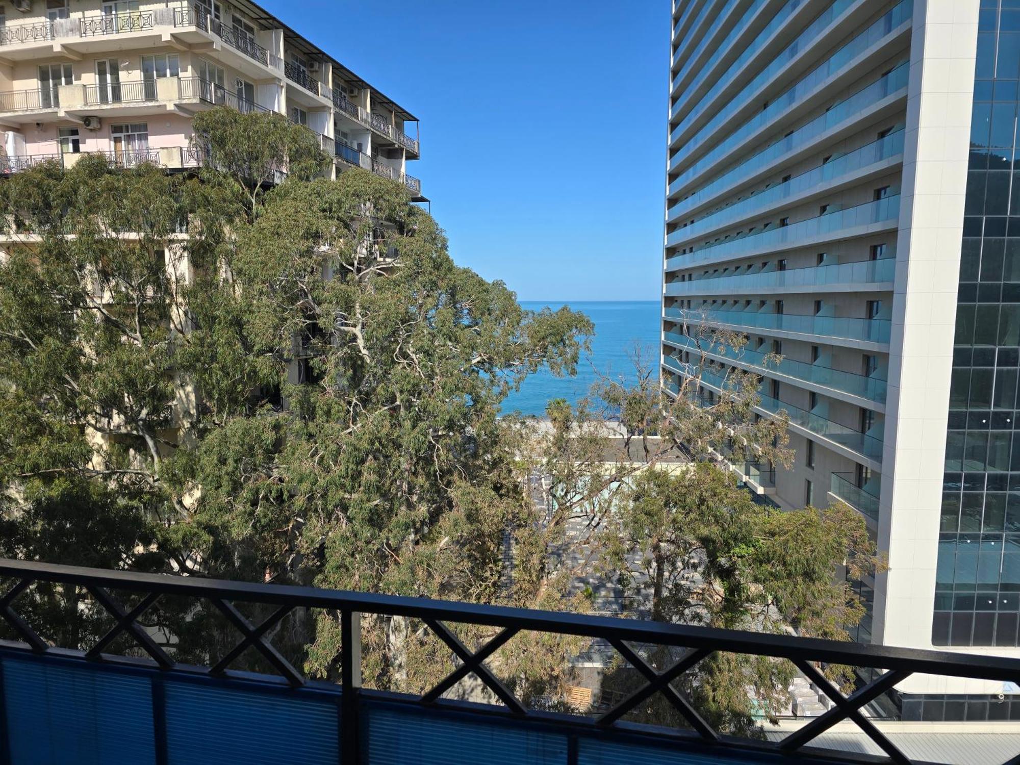 Apartment Near The Beach Batumi-Гонио Екстериор снимка