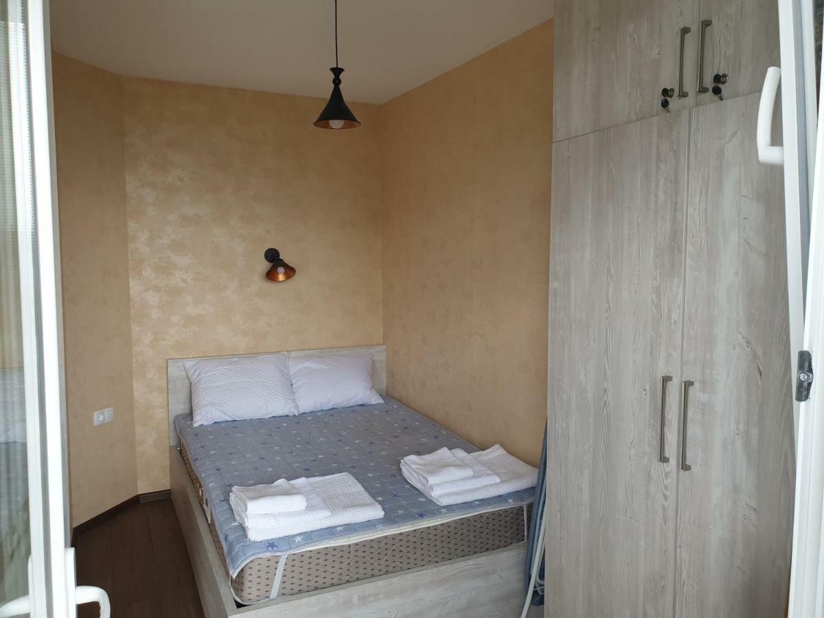 Apartment Near The Beach Batumi-Гонио Екстериор снимка