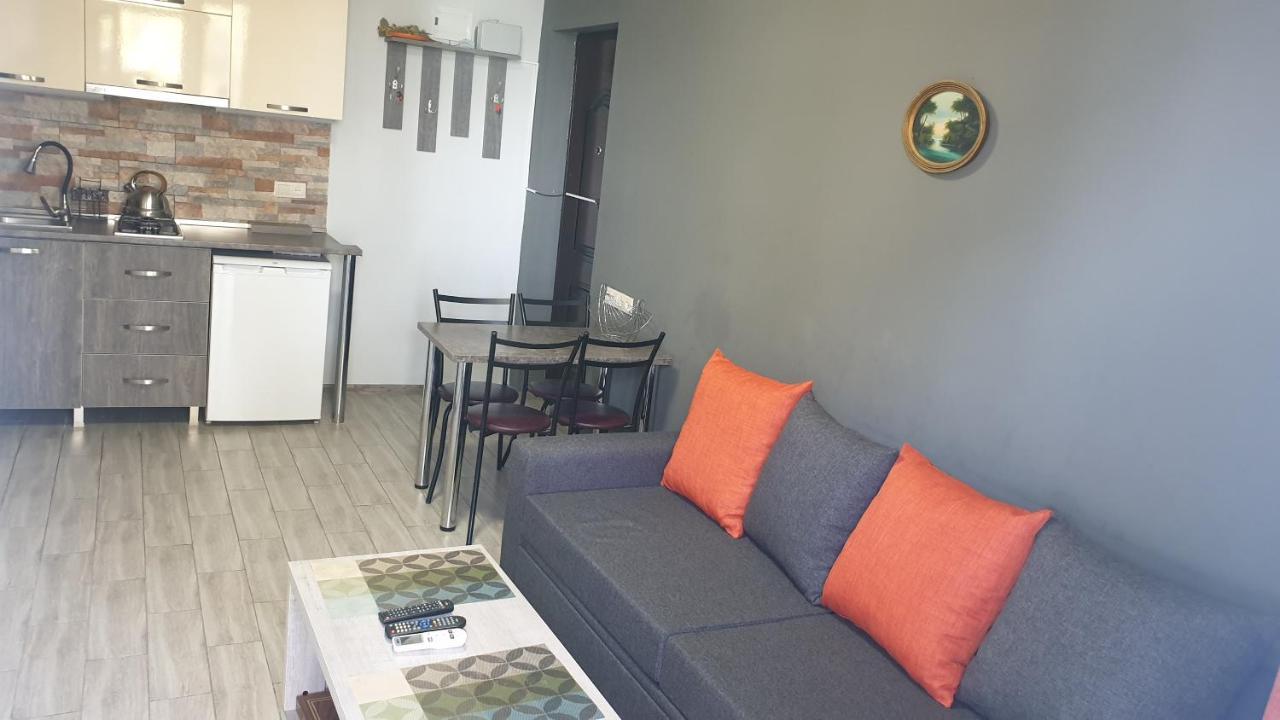 Apartment Near The Beach Batumi-Гонио Екстериор снимка